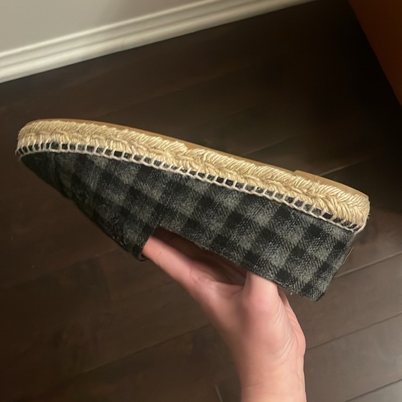 Chanel Espadrilles - Picture 2 of 6